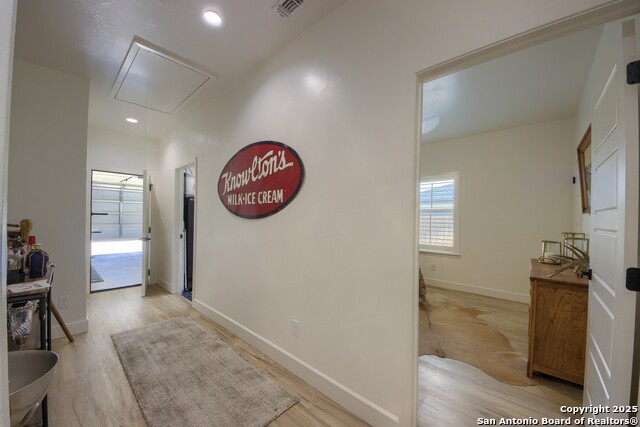 Image 20 of 27 For 806 34th Street