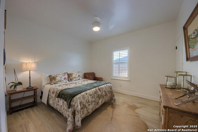 Image 22 of 27 For 806 34th Street