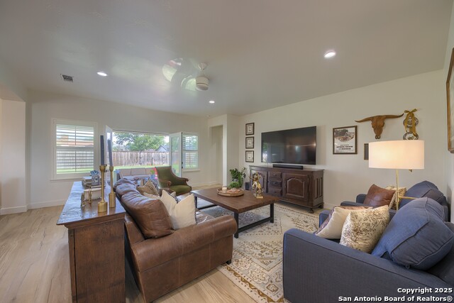 Image 5 of 27 For 806 34th Street