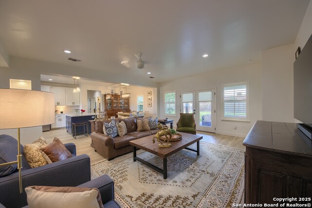 Image 8 of 27 For 806 34th Street