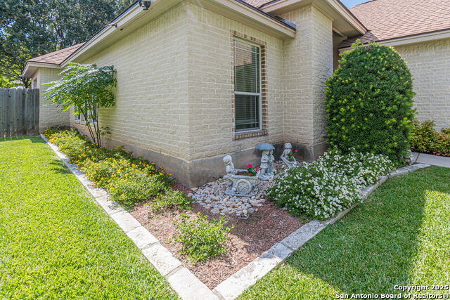 Image 15 of 37 For 2613 Fairwood Dr