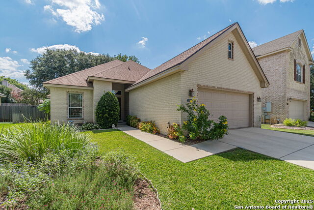 Image 5 of 37 For 2613 Fairwood Dr