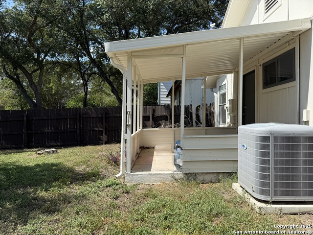 Image 11 of 18 For 801 Meadow Dale