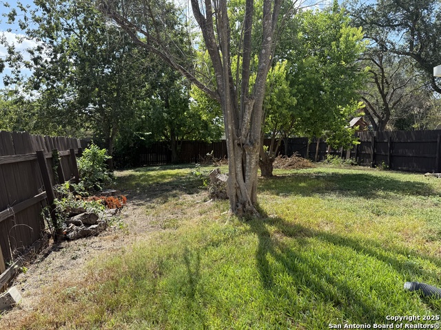 Image 12 of 18 For 801 Meadow Dale