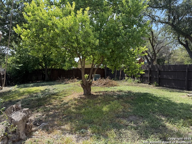 Image 13 of 18 For 801 Meadow Dale