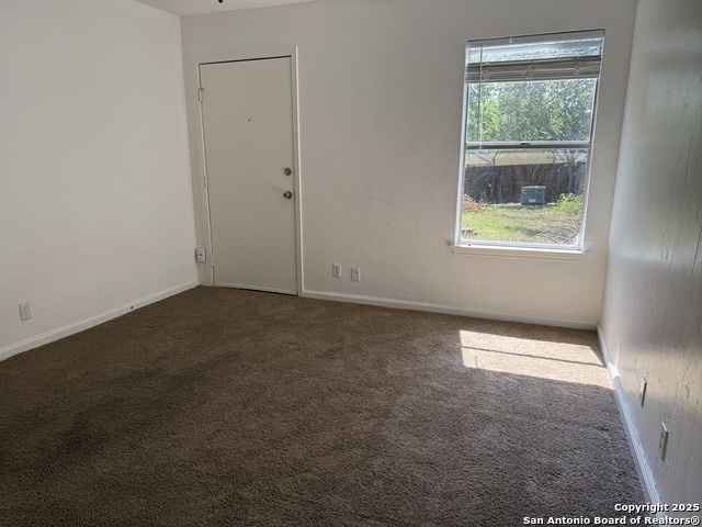 Image 7 of 18 For 801 Meadow Dale