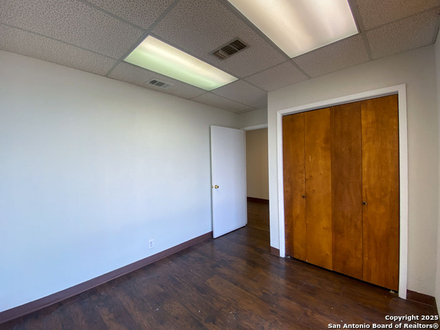 Listing photo id 12 for 12521 Nacogdoches 203