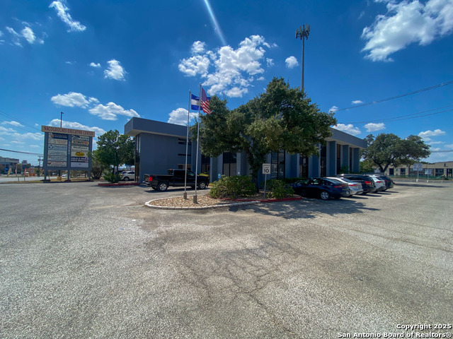 Listing photo id 0 for 12521 Nacogdoches 203