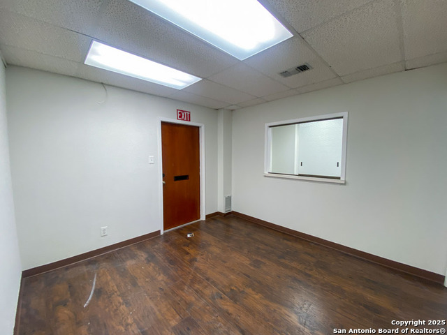 Listing photo id 19 for 12521 Nacogdoches 203