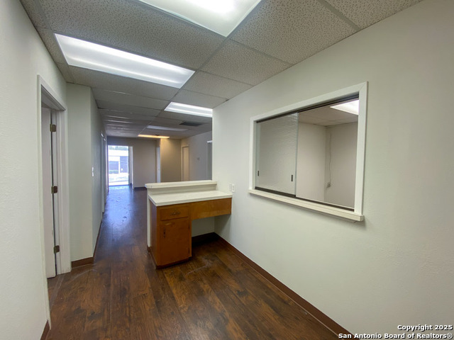 Listing photo id 3 for 12521 Nacogdoches 203
