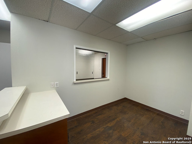 Listing photo id 6 for 12521 Nacogdoches 203