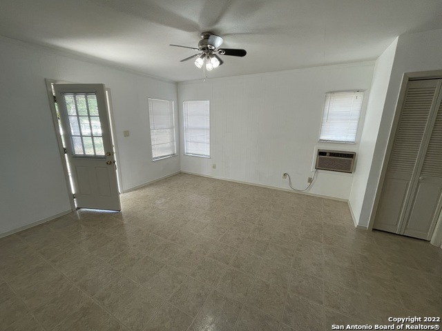 Listing photo id 8 for 27631 Timberline