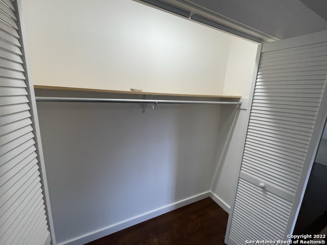 Listing photo id 15 for 27631 Timberline