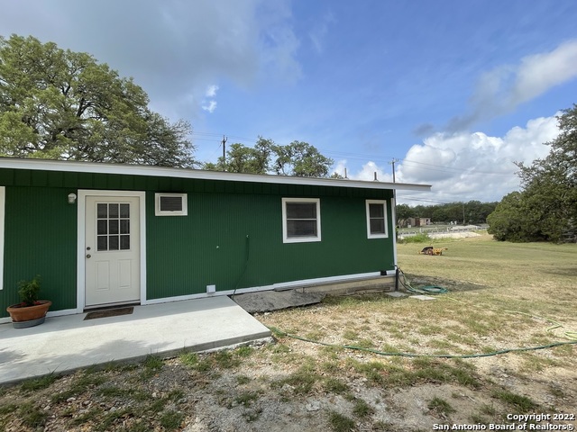 Listing photo id 16 for 27631 Timberline