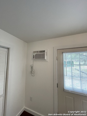 Listing photo id 7 for 27631 Timberline
