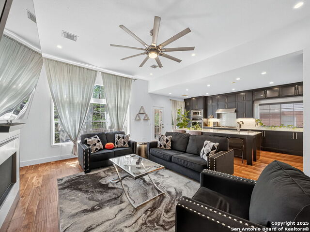 Image 10 of 38 For 8702 Drayton