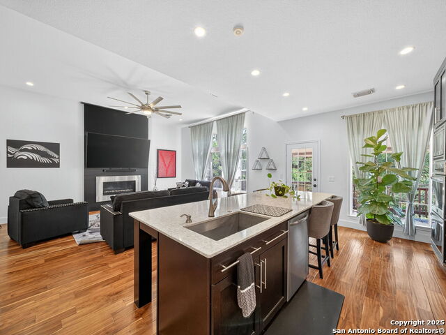Image 11 of 38 For 8702 Drayton