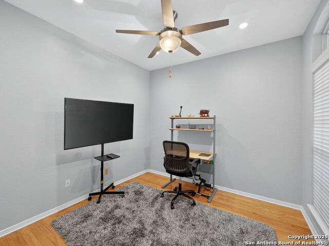 Image 16 of 38 For 8702 Drayton