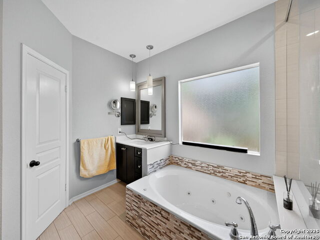 Image 18 of 38 For 8702 Drayton