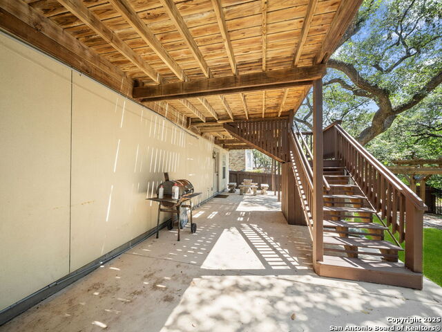 Image 34 of 38 For 8702 Drayton