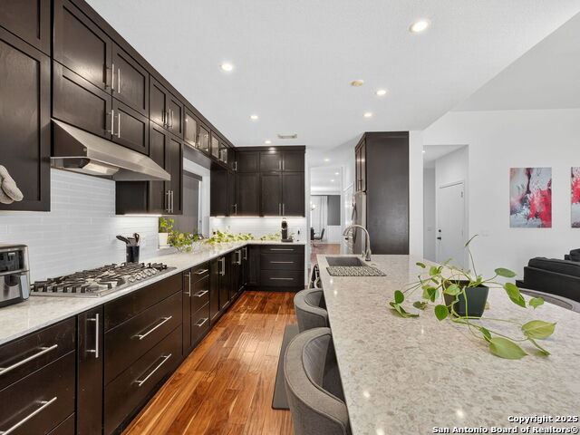 Image 6 of 38 For 8702 Drayton