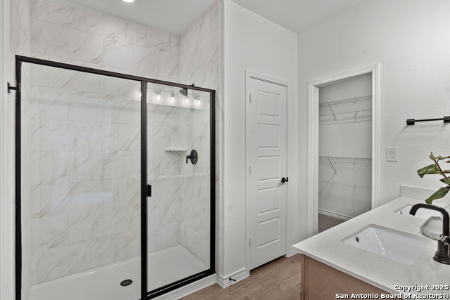 Image 23 of 29 For 423 Nightingale Avenue