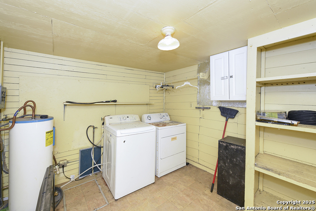 Image 26 of 28 For 242 Austin St. E