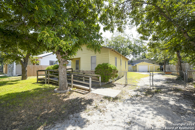 Image 3 of 28 For 242 Austin St. E