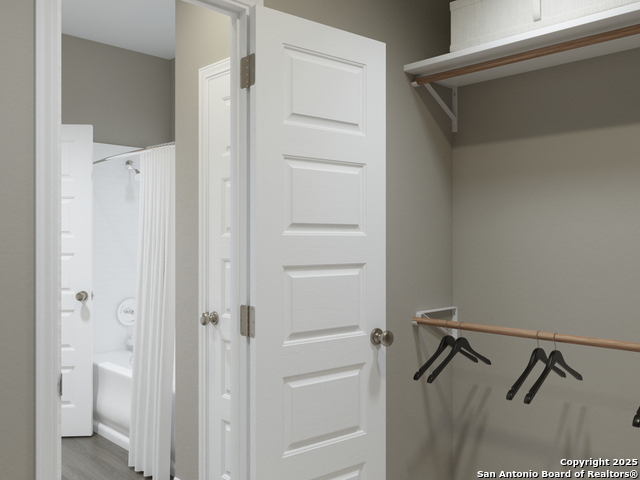 Image 18 of 35 For 10307 Liberty Grove