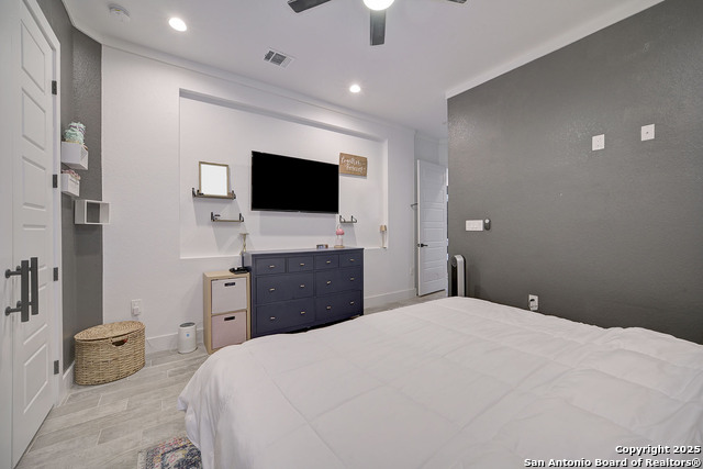Image 12 of 30 For 2224 Hicks Ave