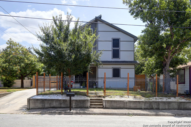 Image 3 of 30 For 2224 Hicks Ave