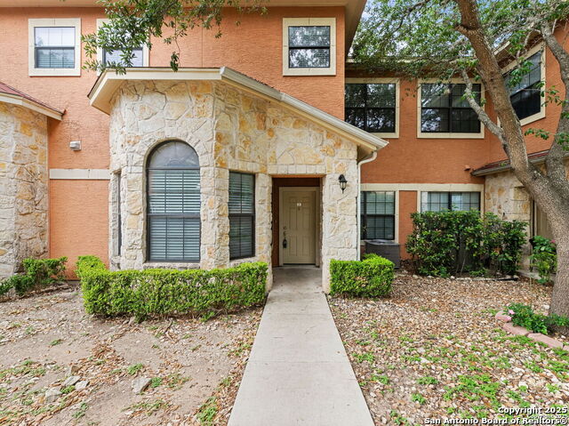 Details for 6160 Eckhert  Apt 6, San Antonio, TX 78240