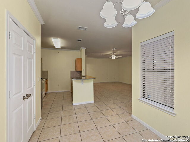 Image 14 of 28 For 6160 Eckhert  Apt 6