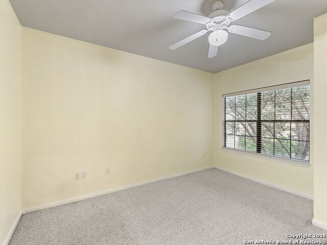 Image 19 of 28 For 6160 Eckhert  Apt 6