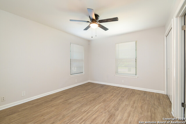 Listing photo id 10 for 443 Senova