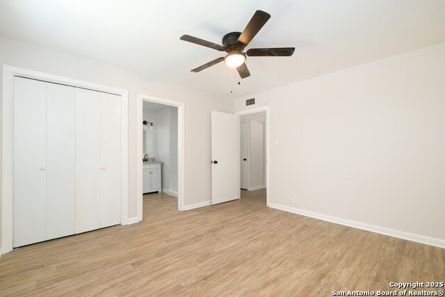 Listing photo id 11 for 443 Senova