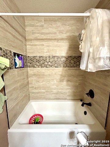 Image 17 of 20 For 10107 Shady Meadows