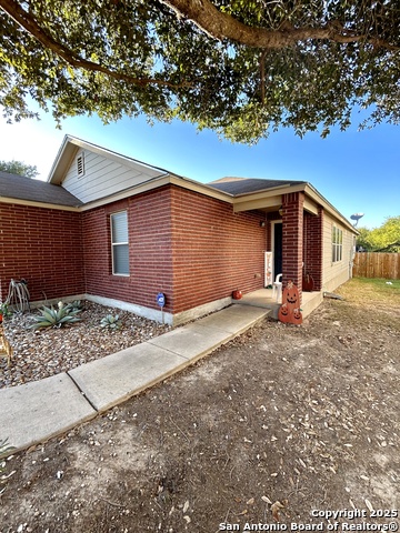 Image 3 of 20 For 10107 Shady Meadows