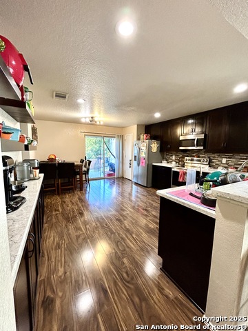 Image 6 of 20 For 10107 Shady Meadows