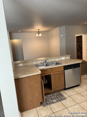 Listing photo id 9 for 15815 Hastings