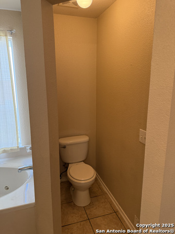 Listing photo id 11 for 15815 Hastings