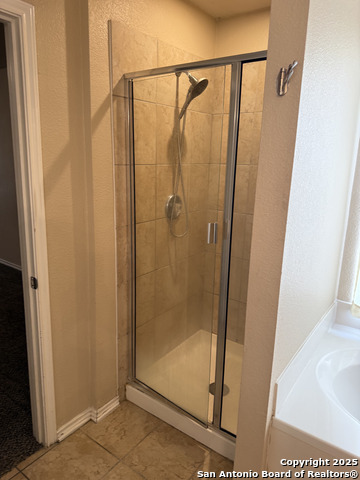 Listing photo id 15 for 15815 Hastings