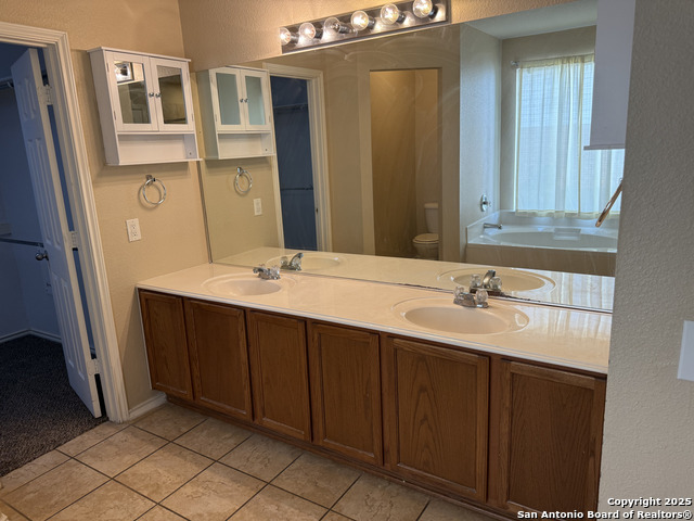 Listing photo id 17 for 15815 Hastings