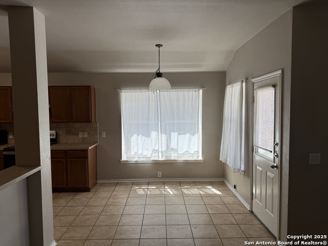 Listing photo id 7 for 15815 Hastings