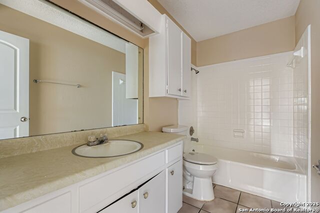 Listing photo id 18 for 6207 Pancho Villa