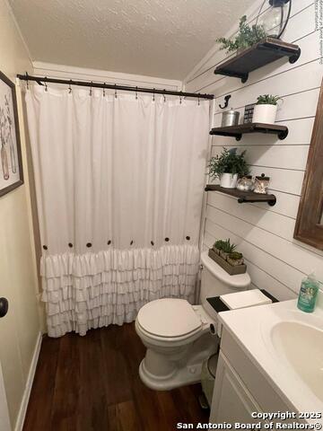 Listing photo id 16 for 251 County Road 246