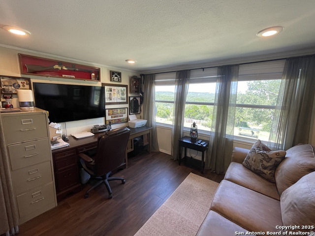 Listing photo id 17 for 251 County Road 246