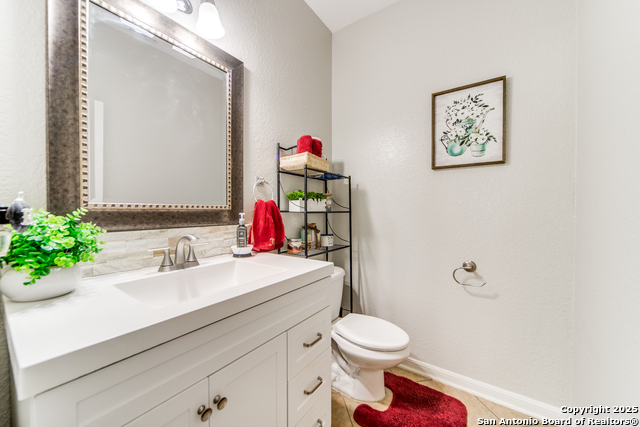 Listing photo id 15 for 24442 Buck Creek