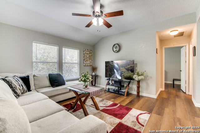 Listing photo id 17 for 24442 Buck Creek