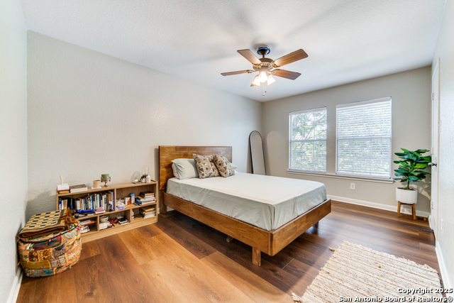 Listing photo id 30 for 24442 Buck Creek